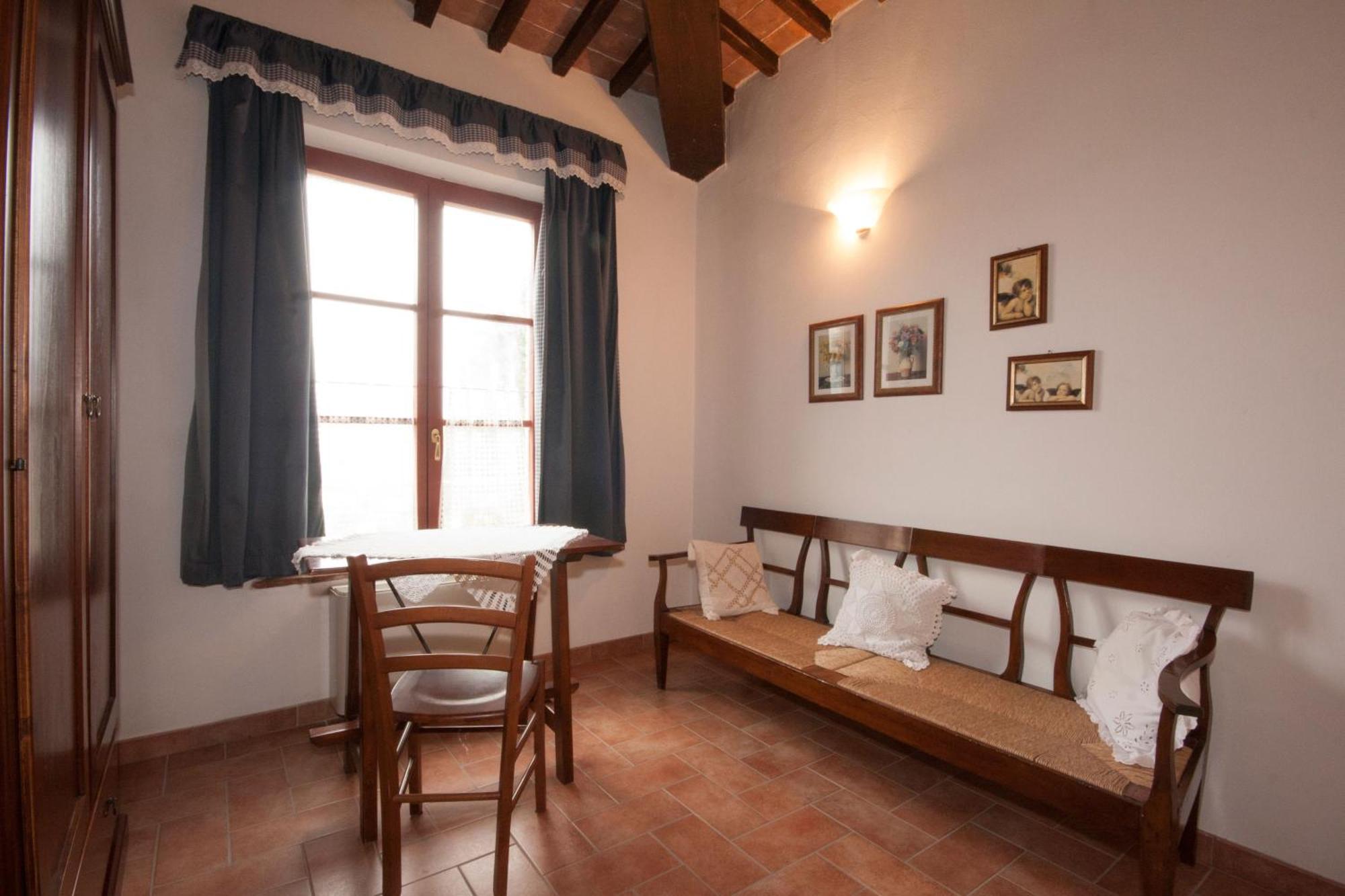 Casavacanze Vesta Guest House Isola d'Arbia Rom bilde